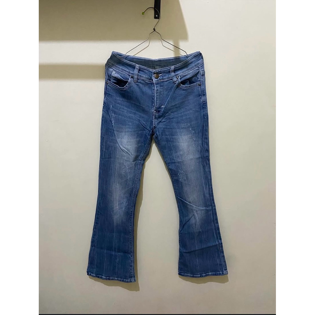 celana levis size 27