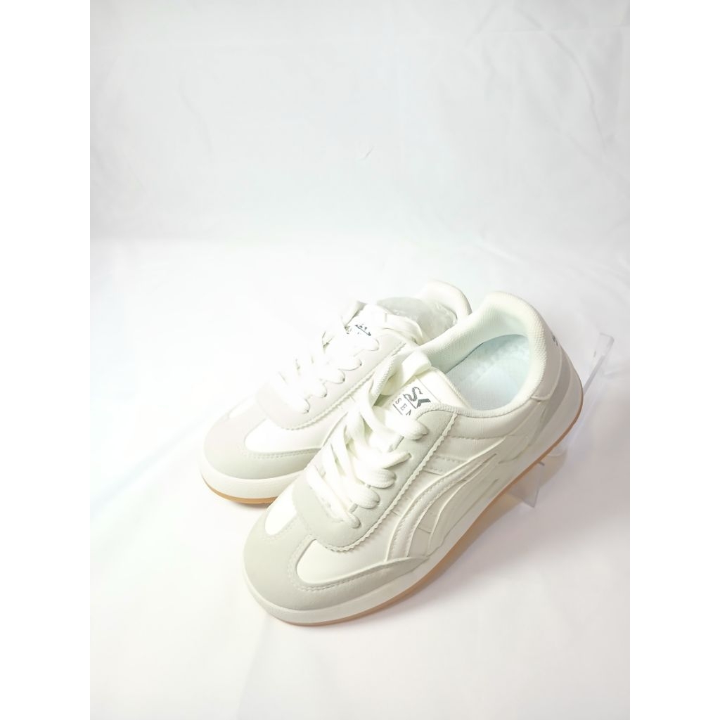 sepatu sport olahraga sennin putih abu polos untuk wanita
