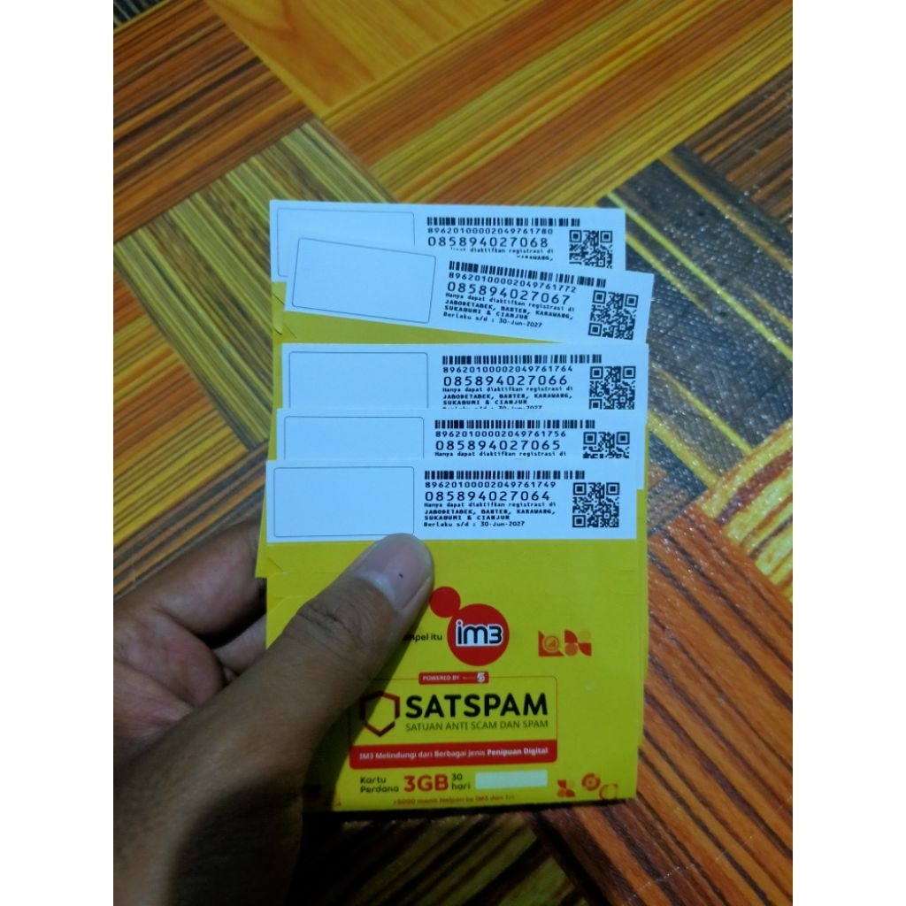 KARTU PERDANA INDOSAT 3GB SIAP PAKAI (BACA DESKRIPSI) & GRATIS NELPON 5000 MENIT KE SEMUA OPERATOR