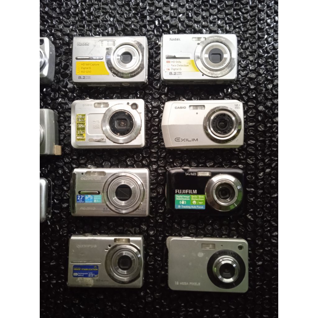 kamera pocket Digital Nikon Coolpix3100 low pixel nyala minus