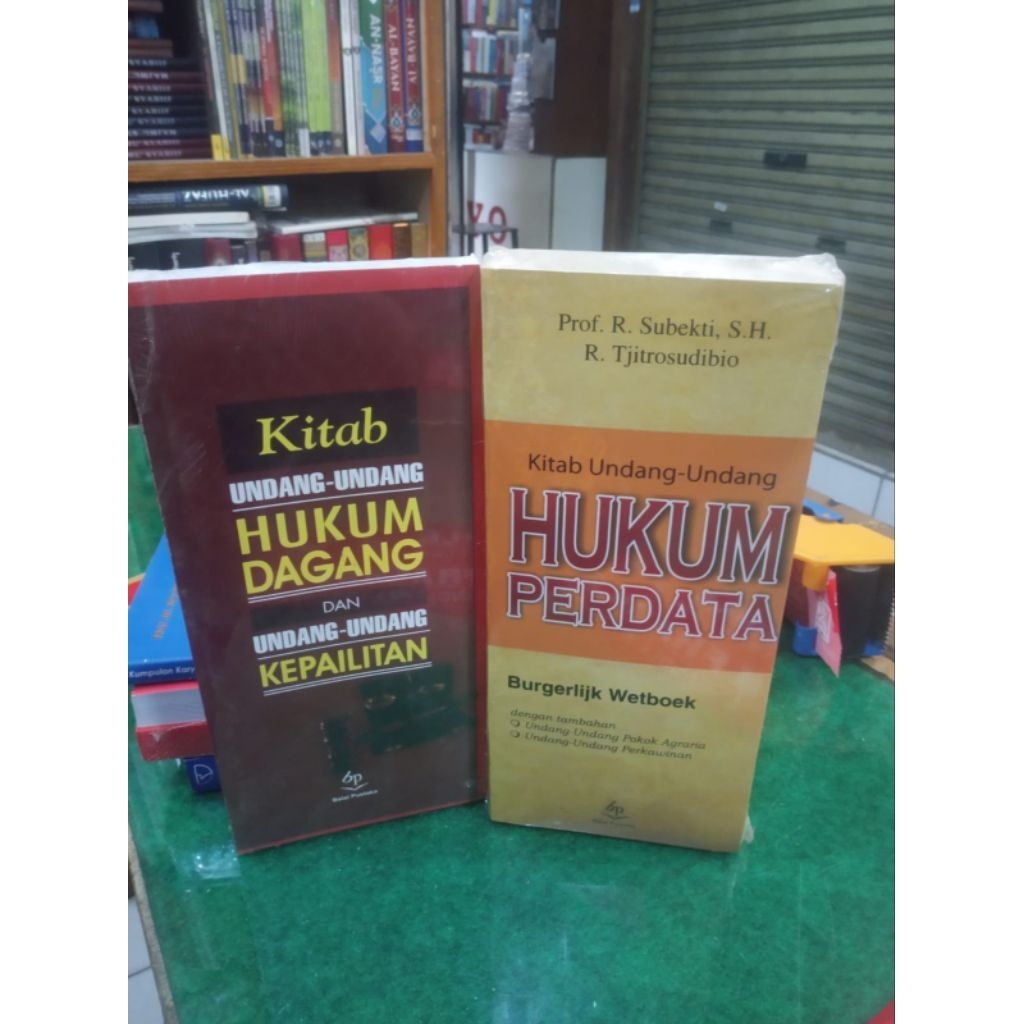 Buku KUHD & KUHPerdata