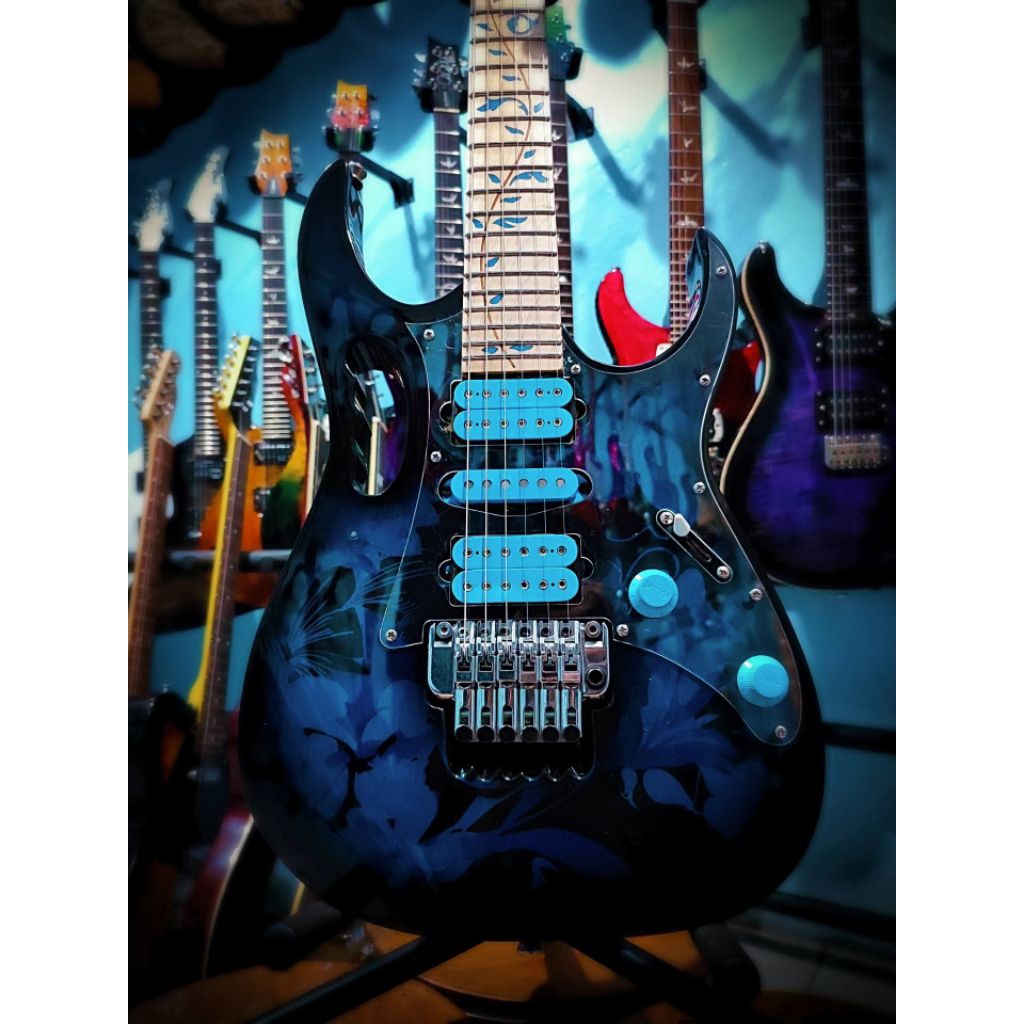 Gitar Ibanez jem pickup quantum kondisi baru sudah seting wenak tibggal jrankkkk