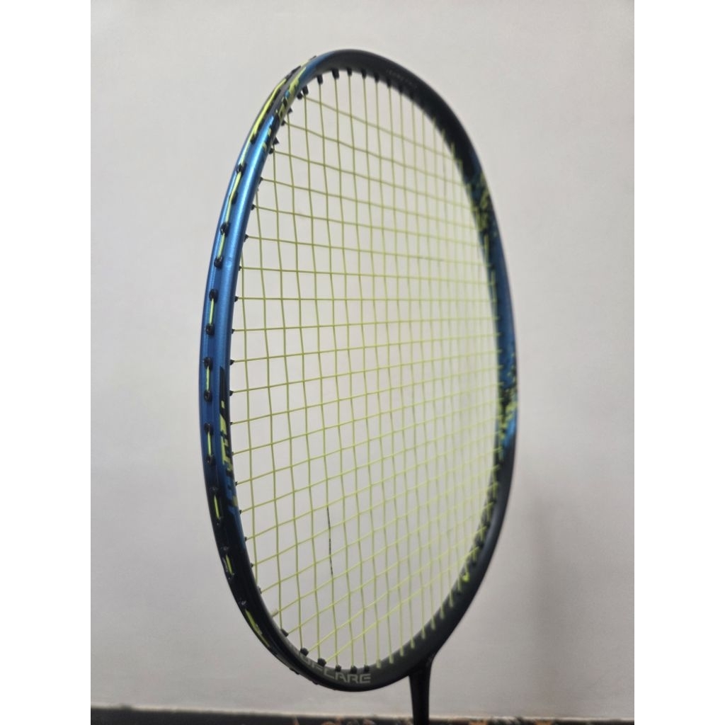 Yonex nanoflare 700