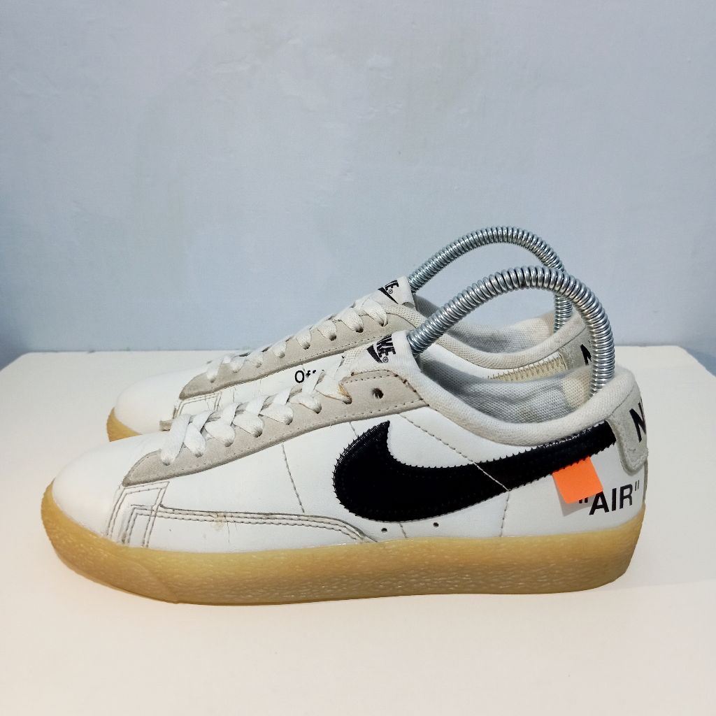 Sepatu Nike Blazer Low x Off White Preloved Second