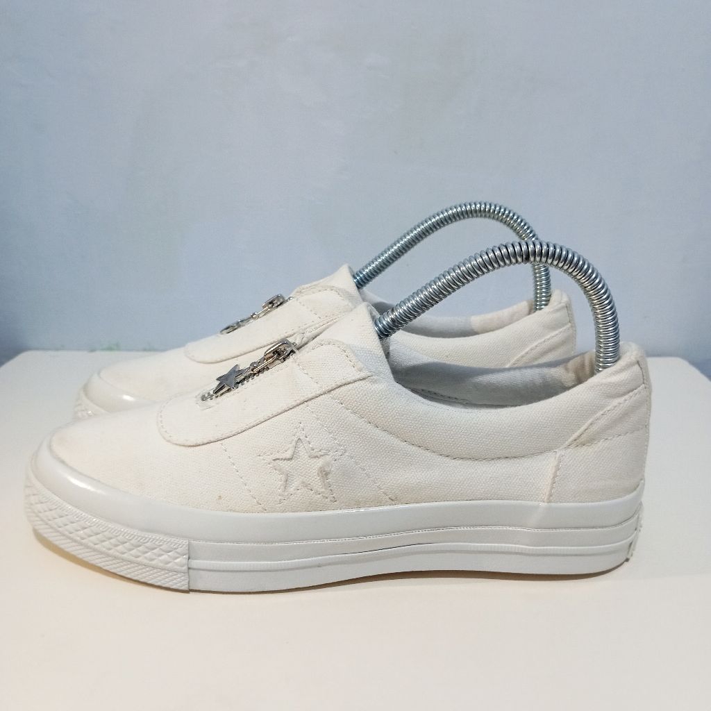 Sepatu Converse One Star Slip On Preloved Second