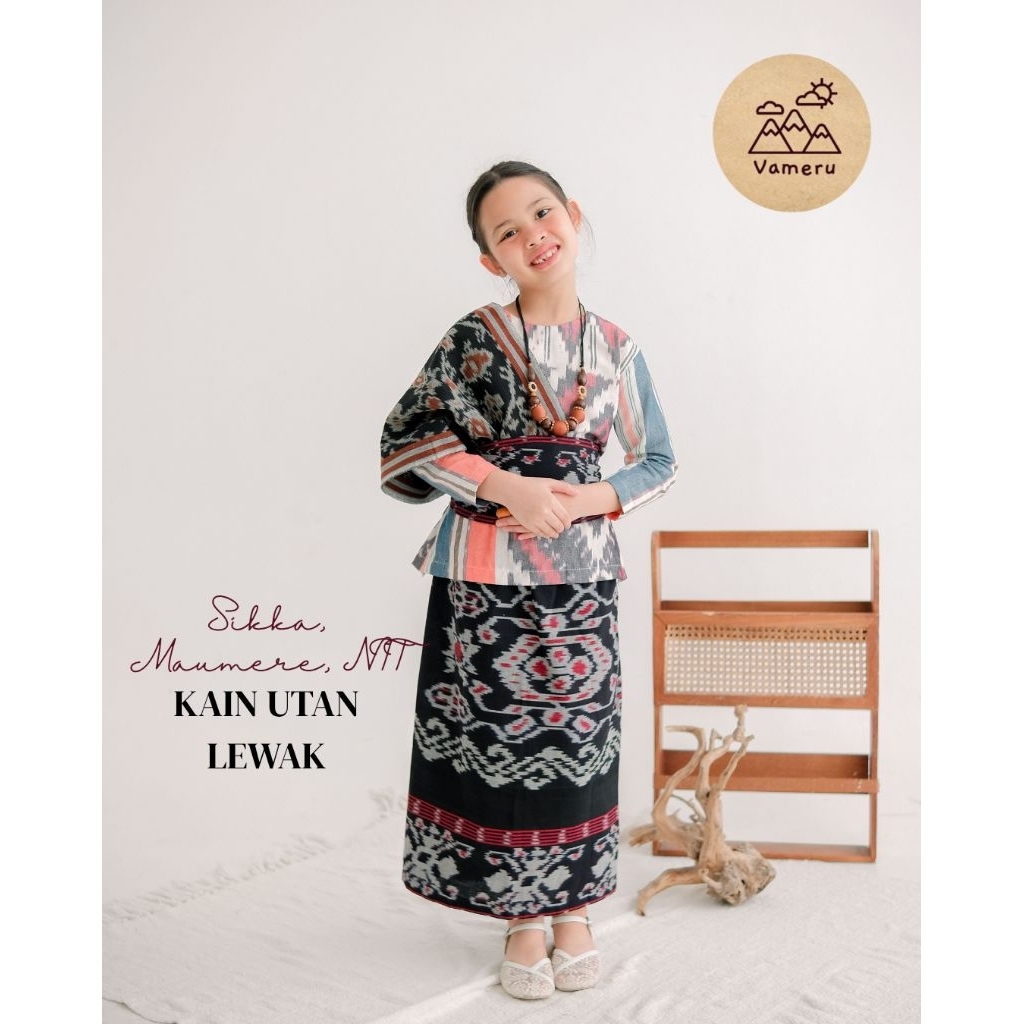 Vameru Indonesia® - BAJU ADAT ANAK SIKKA NUSA TENGGARA TIMUR MAUMERE