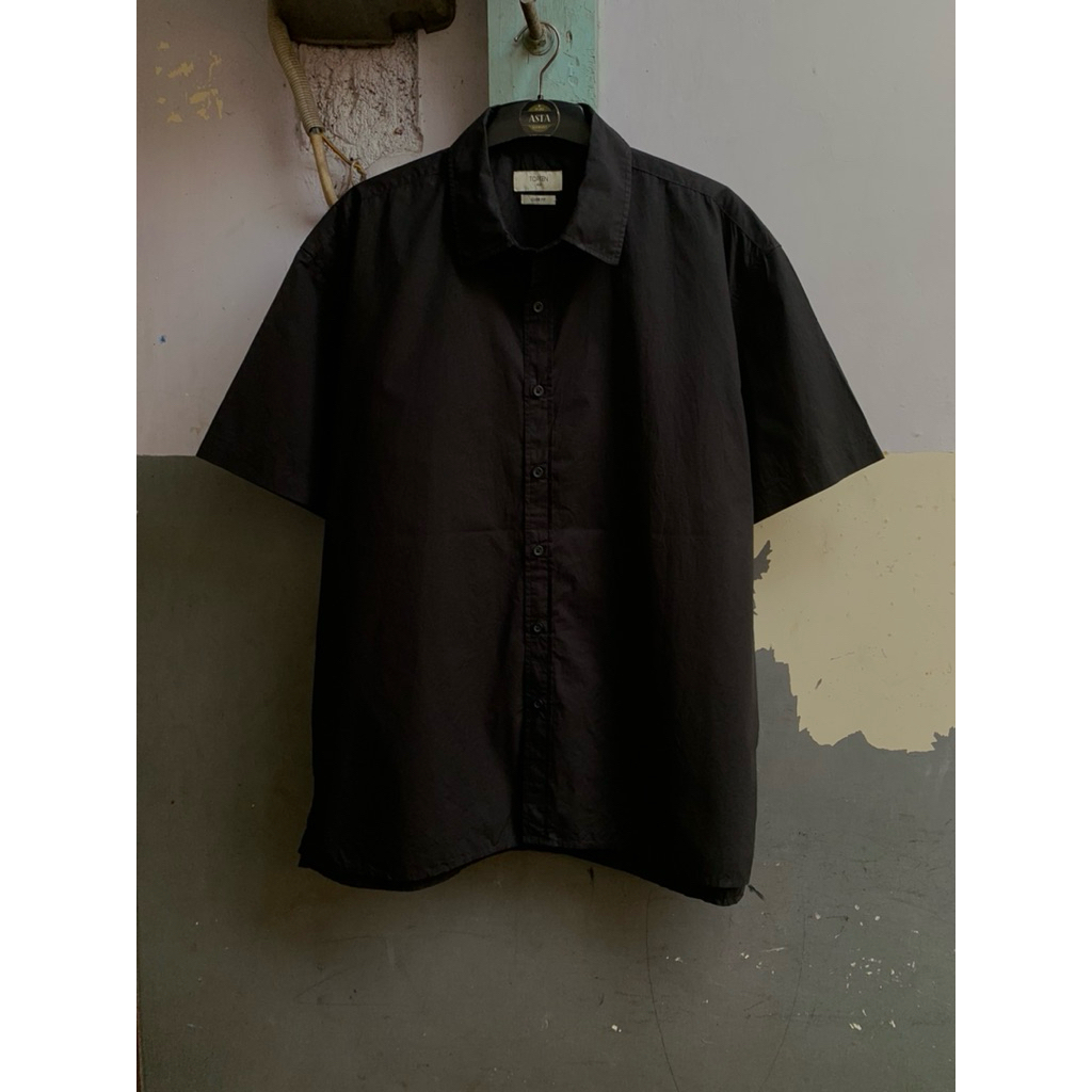 kemeja hitam pria Topten polos lengan pendek preloved