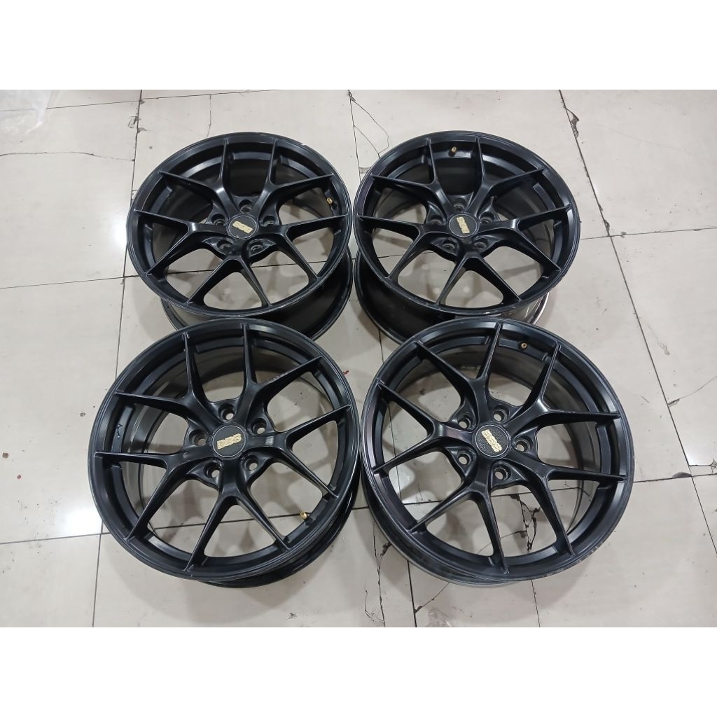 Velg racing BBS ring 17x7,5 pcd 5x114 et 40 black