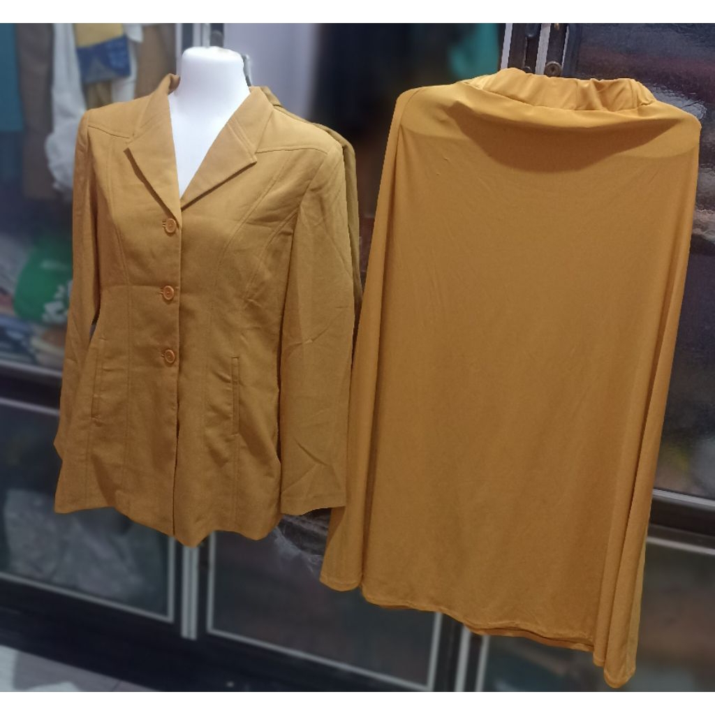 Preloved setelan seragam guru wanita ( LD 88 )