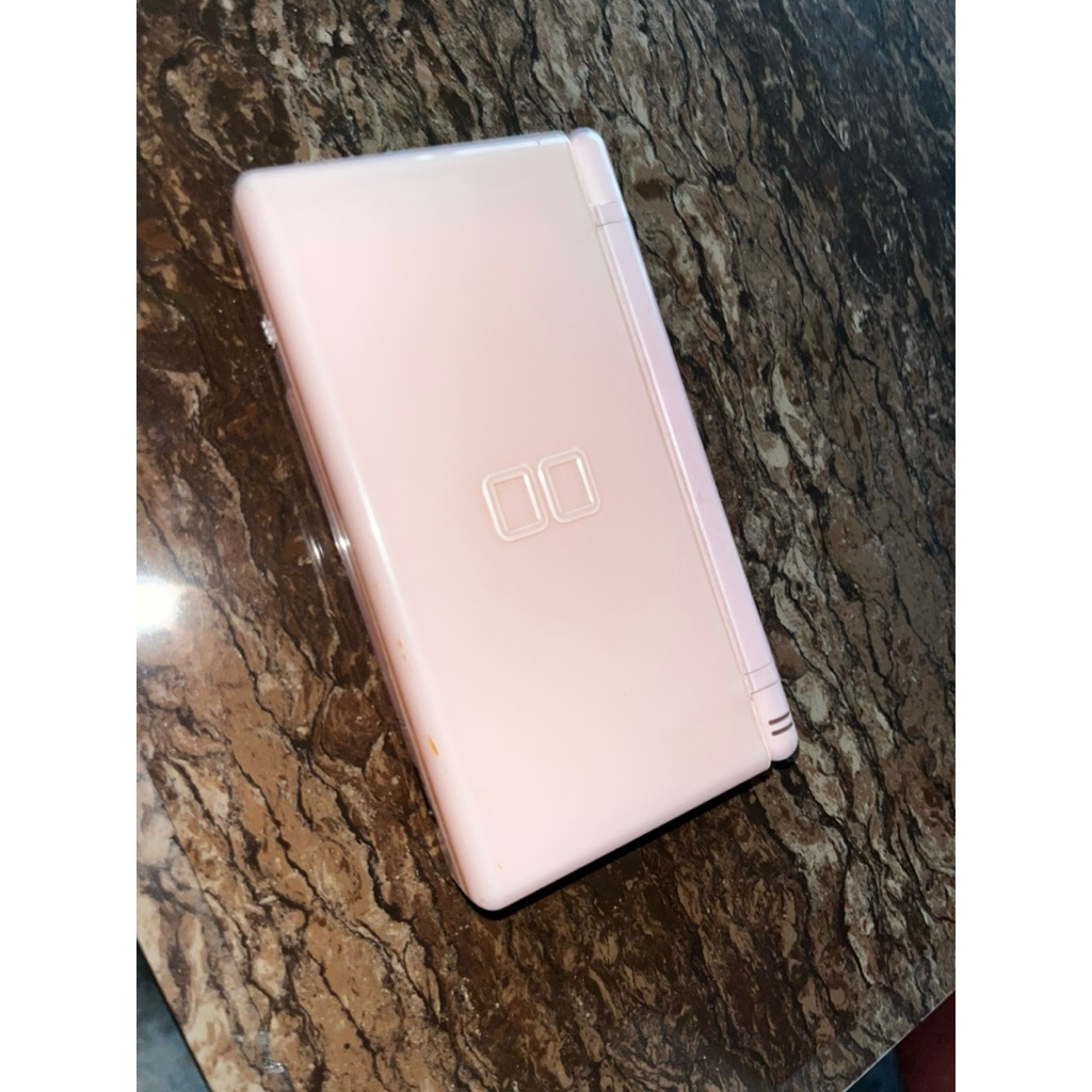 Nintendo DS Lite