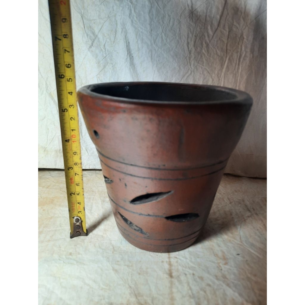 Pot Anggrek Lobang V D14cm | Pot Tanah Liat | Gerabah Bayat