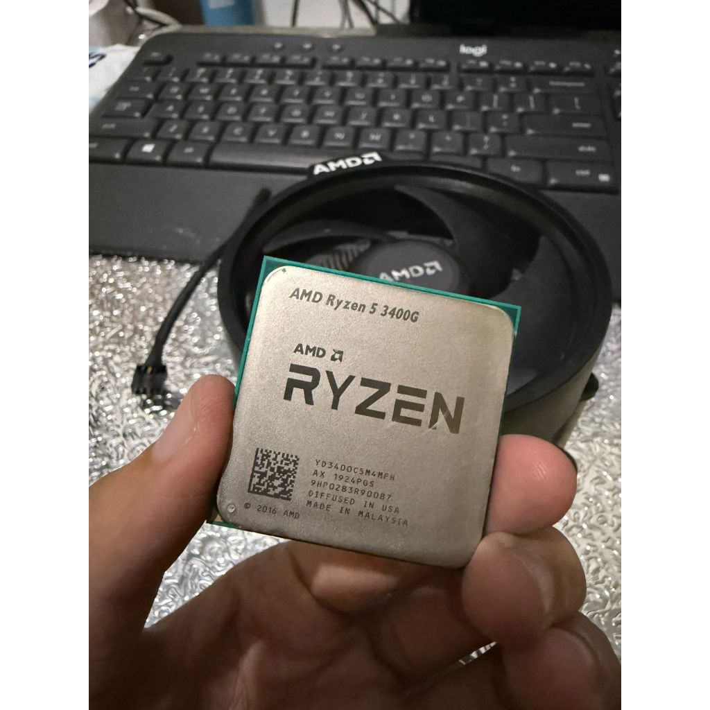 Ryzen 5 3400G + Fan