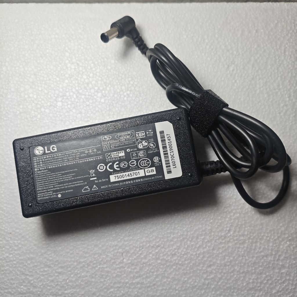Adaptor Original TV LG 19V 1.7A - Kompatibel untuk TV 20-24 Inch (Inc Kabel Power AC)
