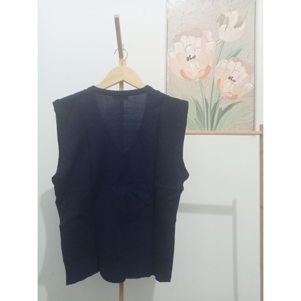 Rompi soft knit untuk outerwear