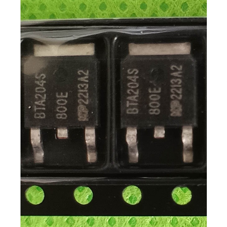 BTA204s-800E  800V / 25A TO252 Triac  SMD