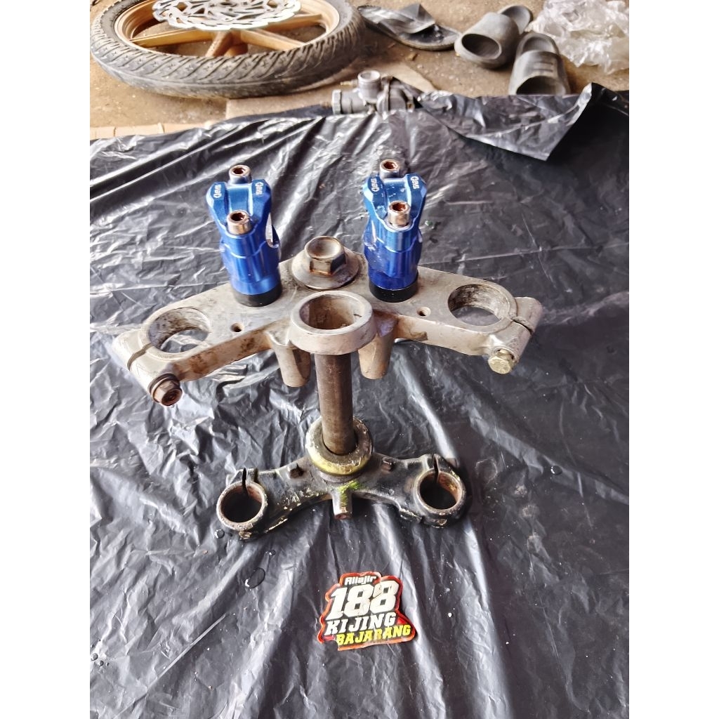 T/segitiga atas bawah ninja r