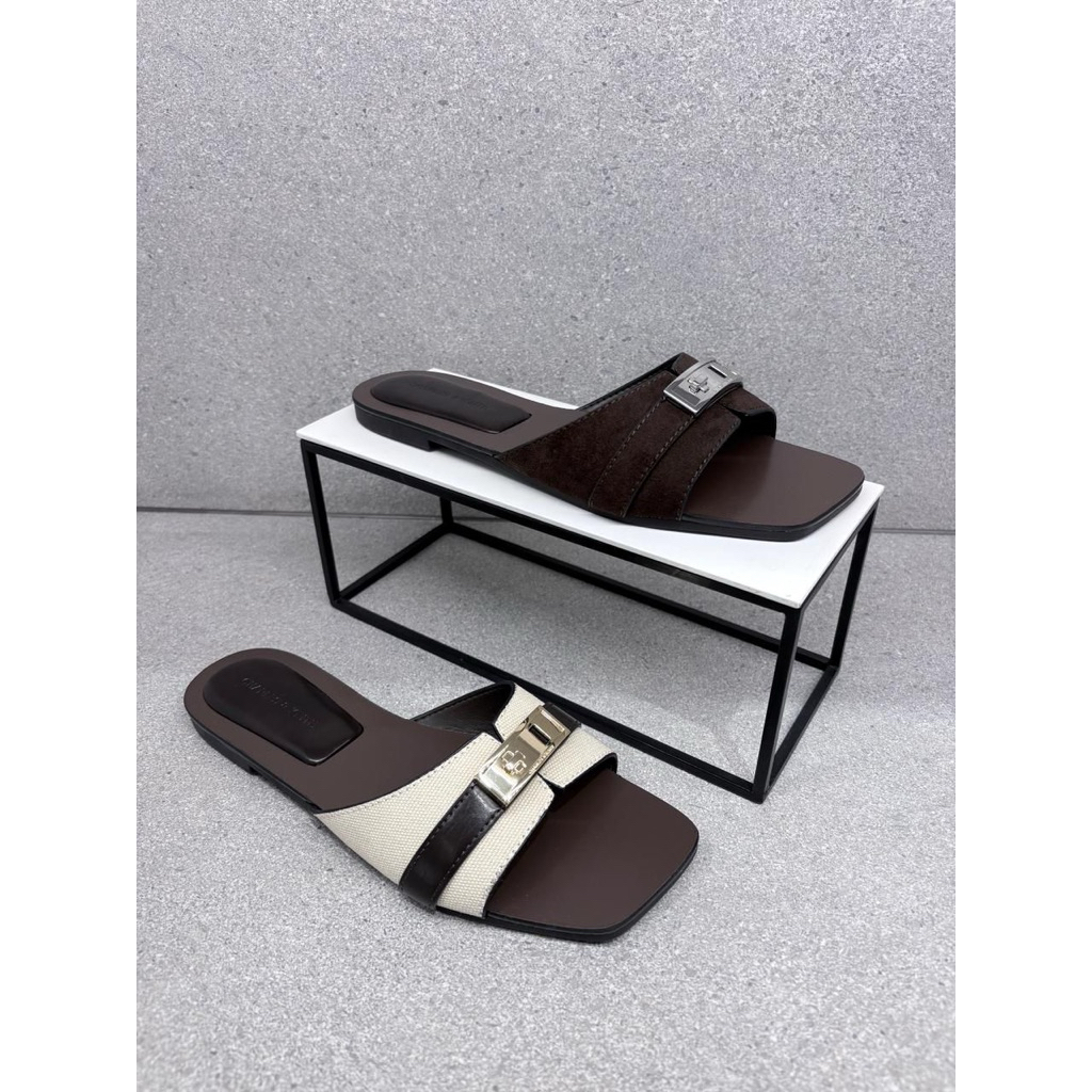 Sandal wanita flat Charles&keith original