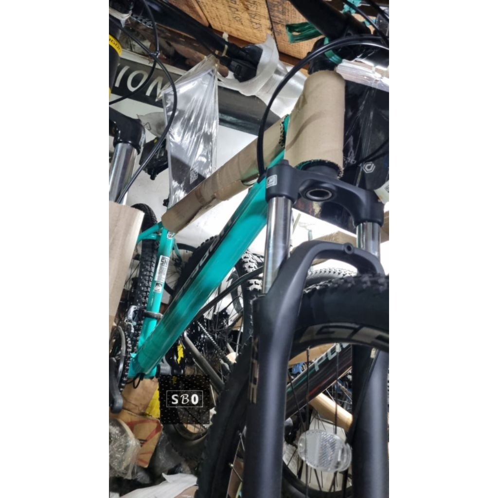 Sepeda MTB Polygon Cascade 2.0