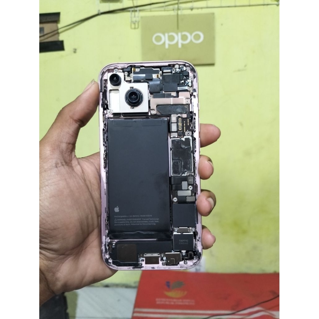 UNIT MESIN IPHONE 15 IBOX 128 GB NORMAL CLEAN kondisi mesin panic x caler suhu baca deskripsi ya.