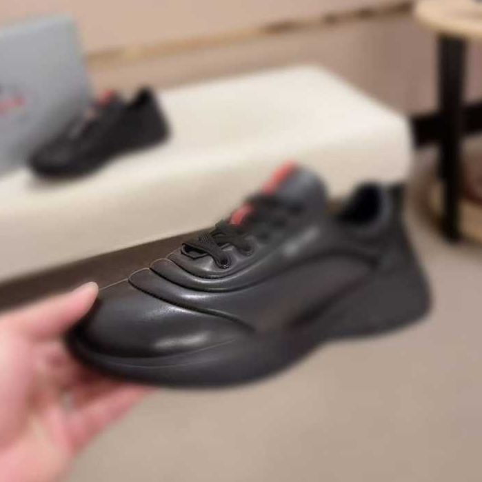 Sepatu Kulit Pria Sneaker Hitam