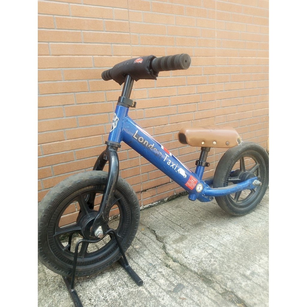 Preloved Balance Bike London Taxi