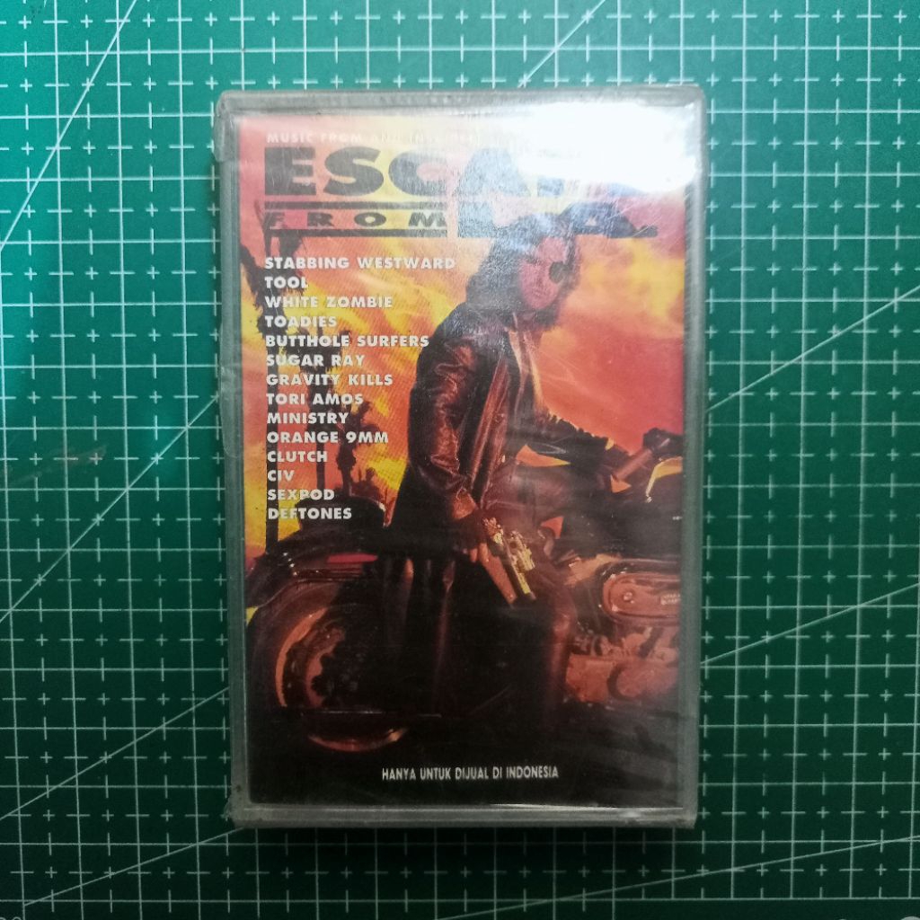 Kaset Soundtrack - OST Escape From L.A (Deftones, Tool, Stabbing Westward, Sugar Ray, Tori Amos, Whi