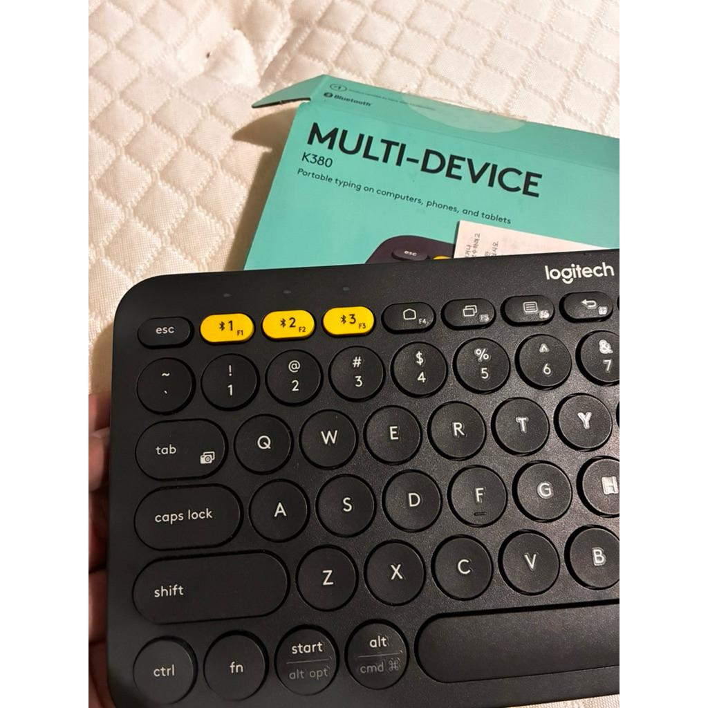 Logitech Keyboard k380 wireless bluetooth bekas