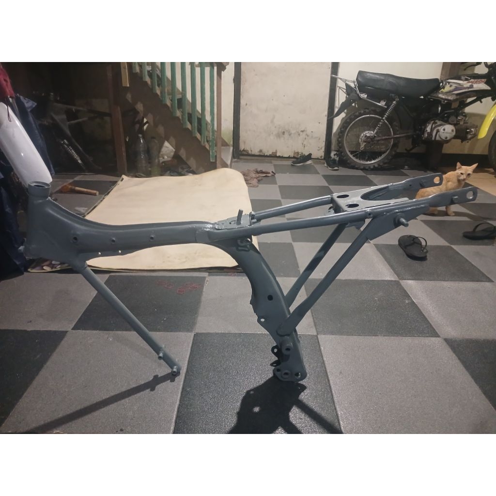 rangka cb k2 ori code rangka B