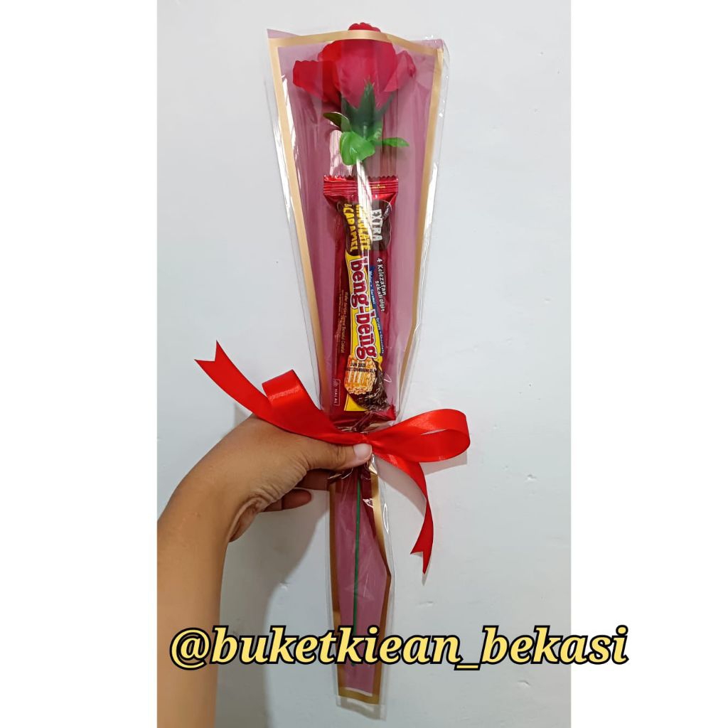 buket mawar setangkai bengbeng / buket Snack mini / buket wisuda TK / buket snack