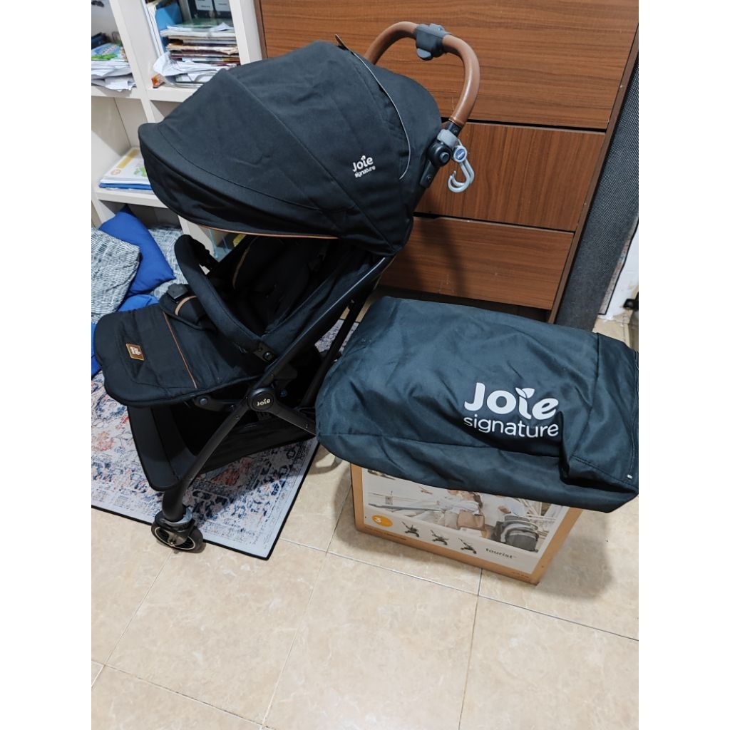 Joie Signature Tourist