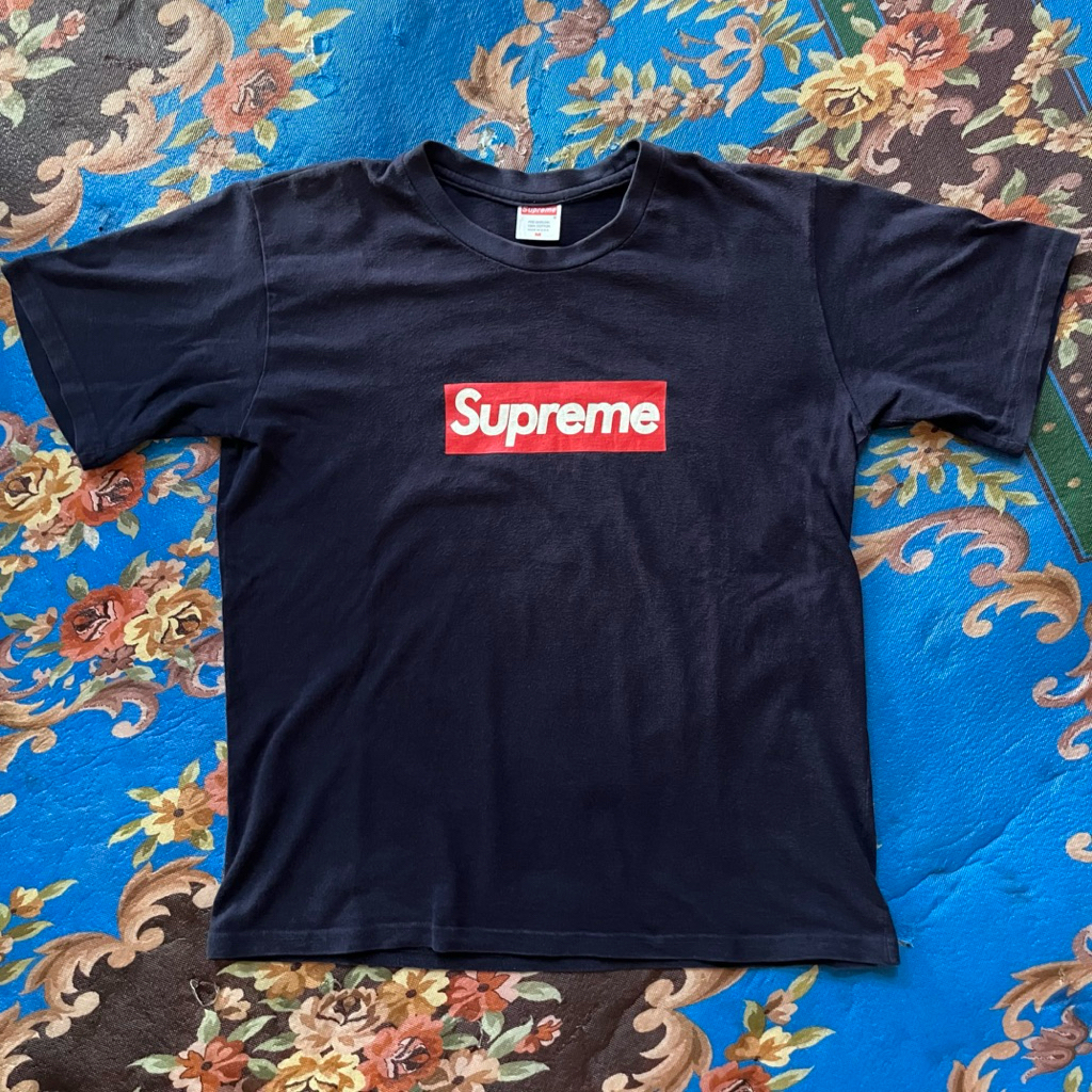 t-shirt supreme logo box second