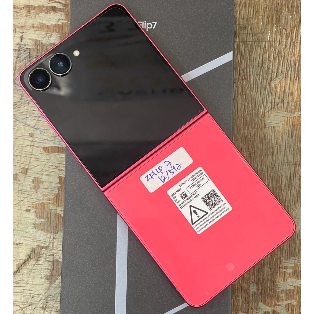Hp Second SAMSUNG Z Flip7 12GB/512GB Fullset Garansi