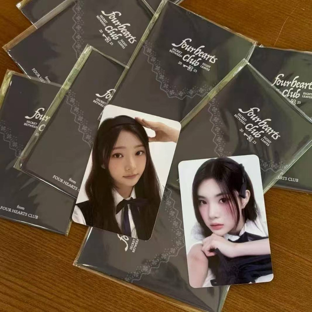 [PREORDER] Hearts2Hearts Random Card Four Hearts Club – Photocard