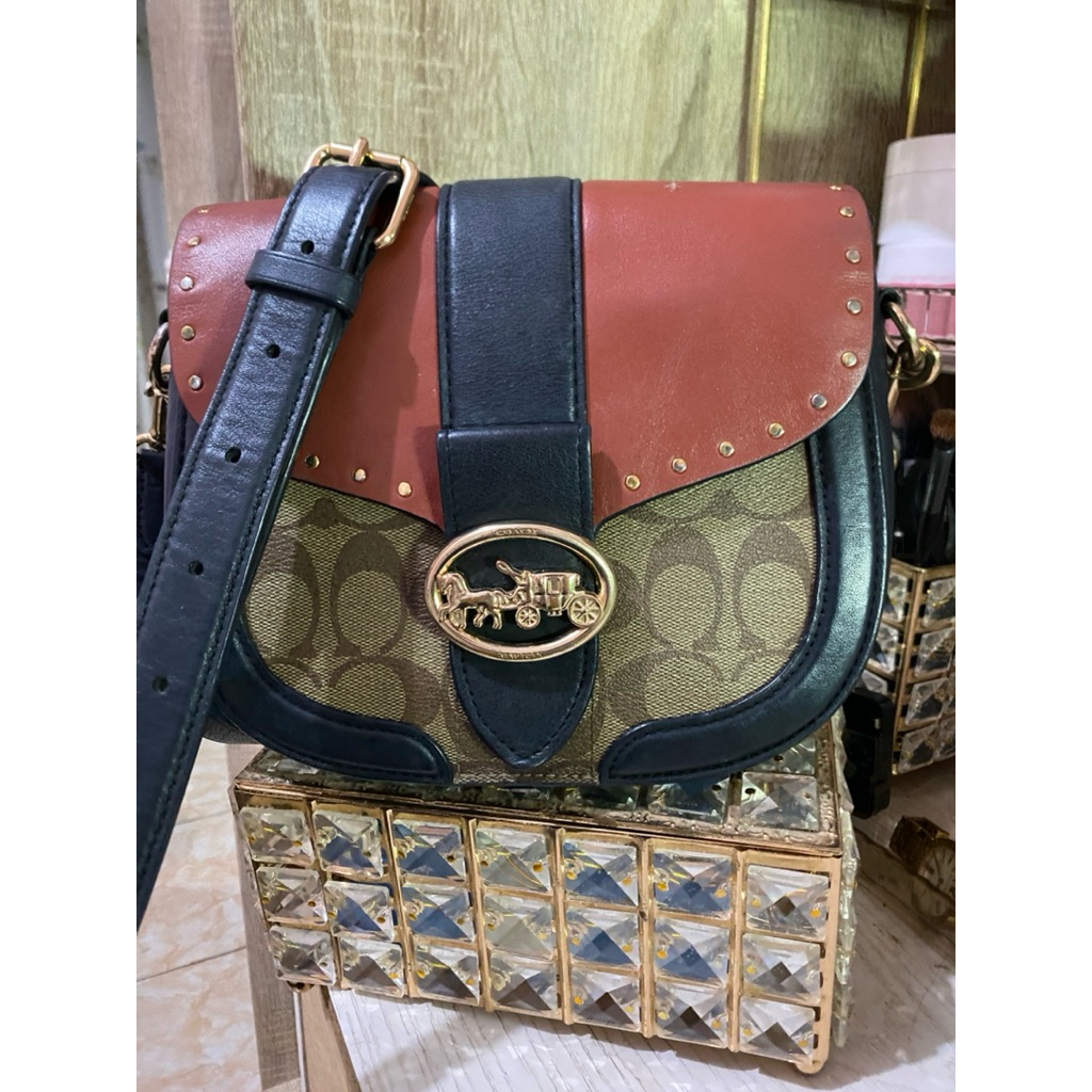 Preloved Coach Georgie Saddle Bag