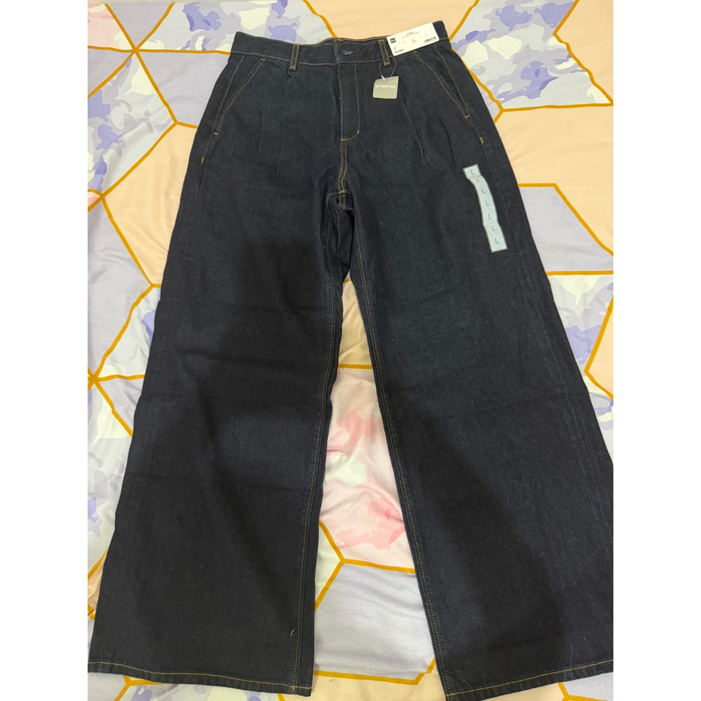 GU jeans