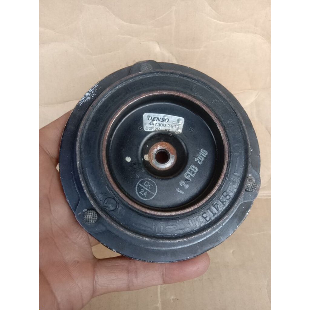 center piece clucth klat kopling AC mobil toyota kijang grand , kijang kapsul barang asli original c