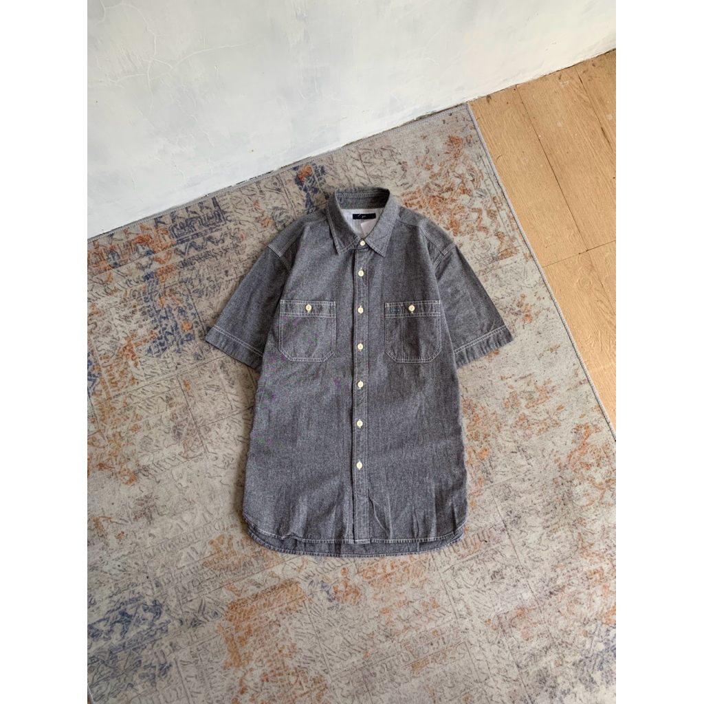 Kemeja Gu chambray