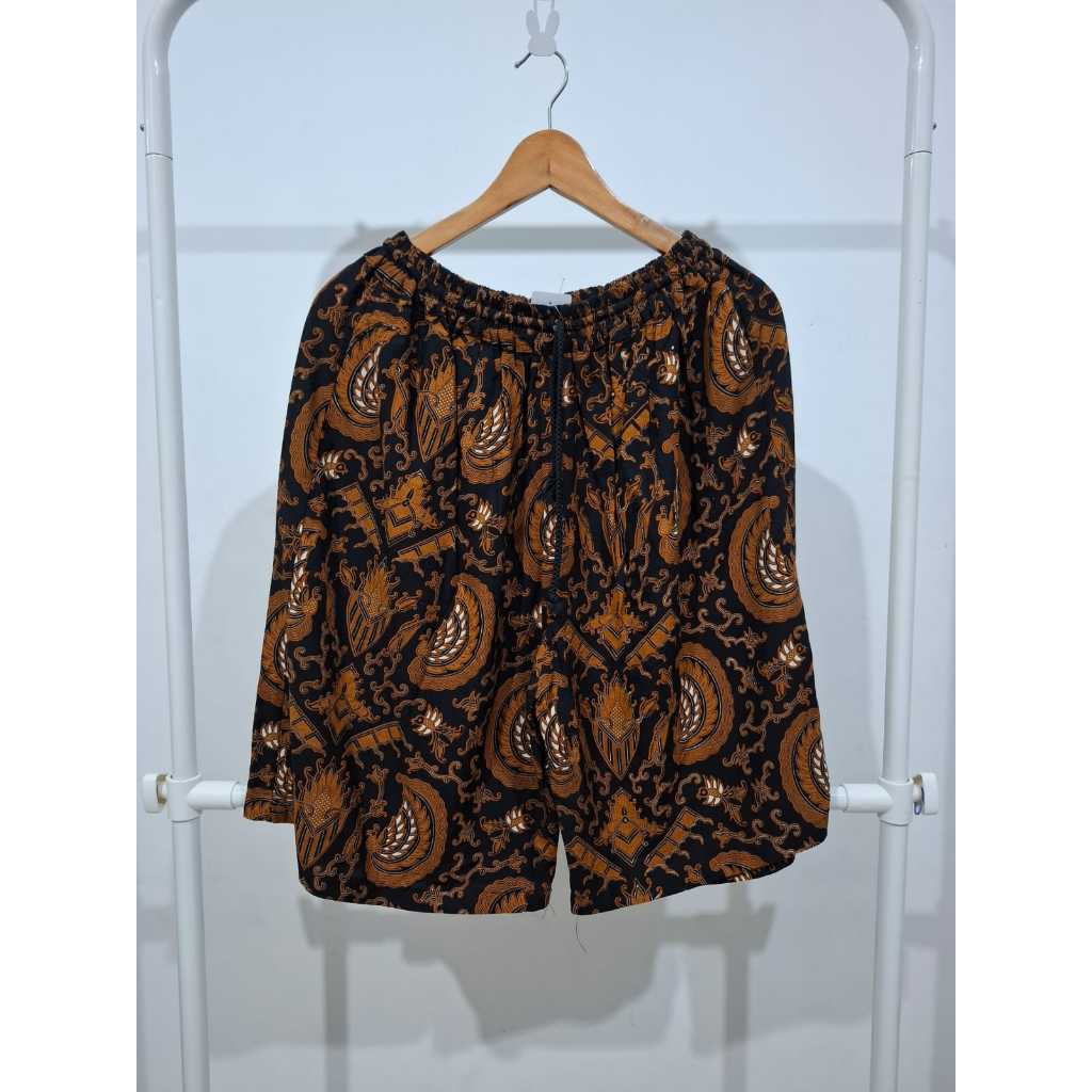 Kulot Pendek Batik Celana Kulot Pendek Batik Danar Hadi - Banyak Pilihan Motif