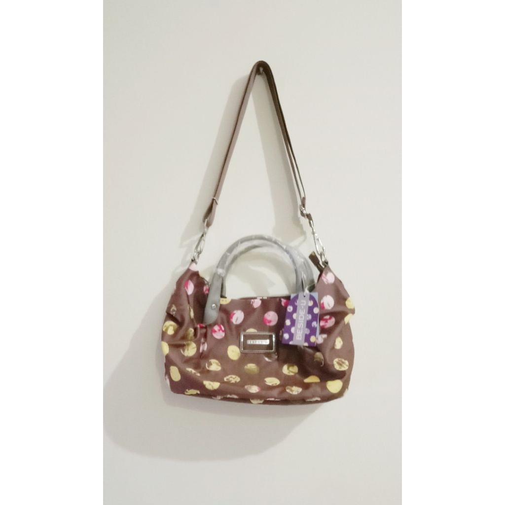 Tas Selempang Souvernir Dari Singapura.