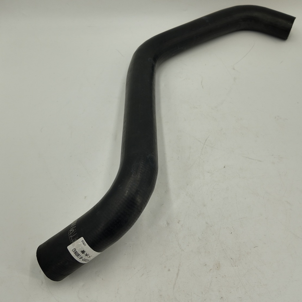 Selang Hose Radiator Atas Komatsu PC200-6/220-6(6D95)