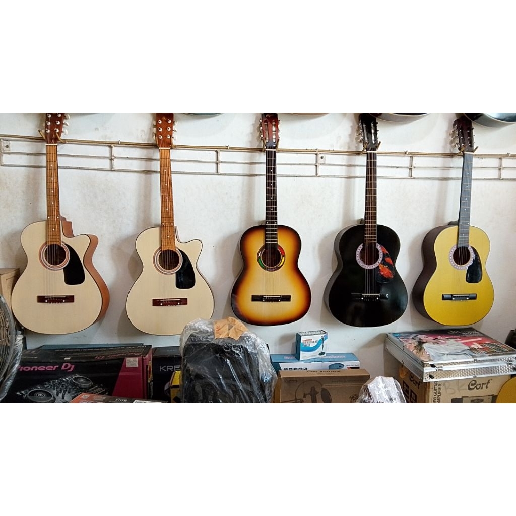 GITAR AKUSTIK PEMULA