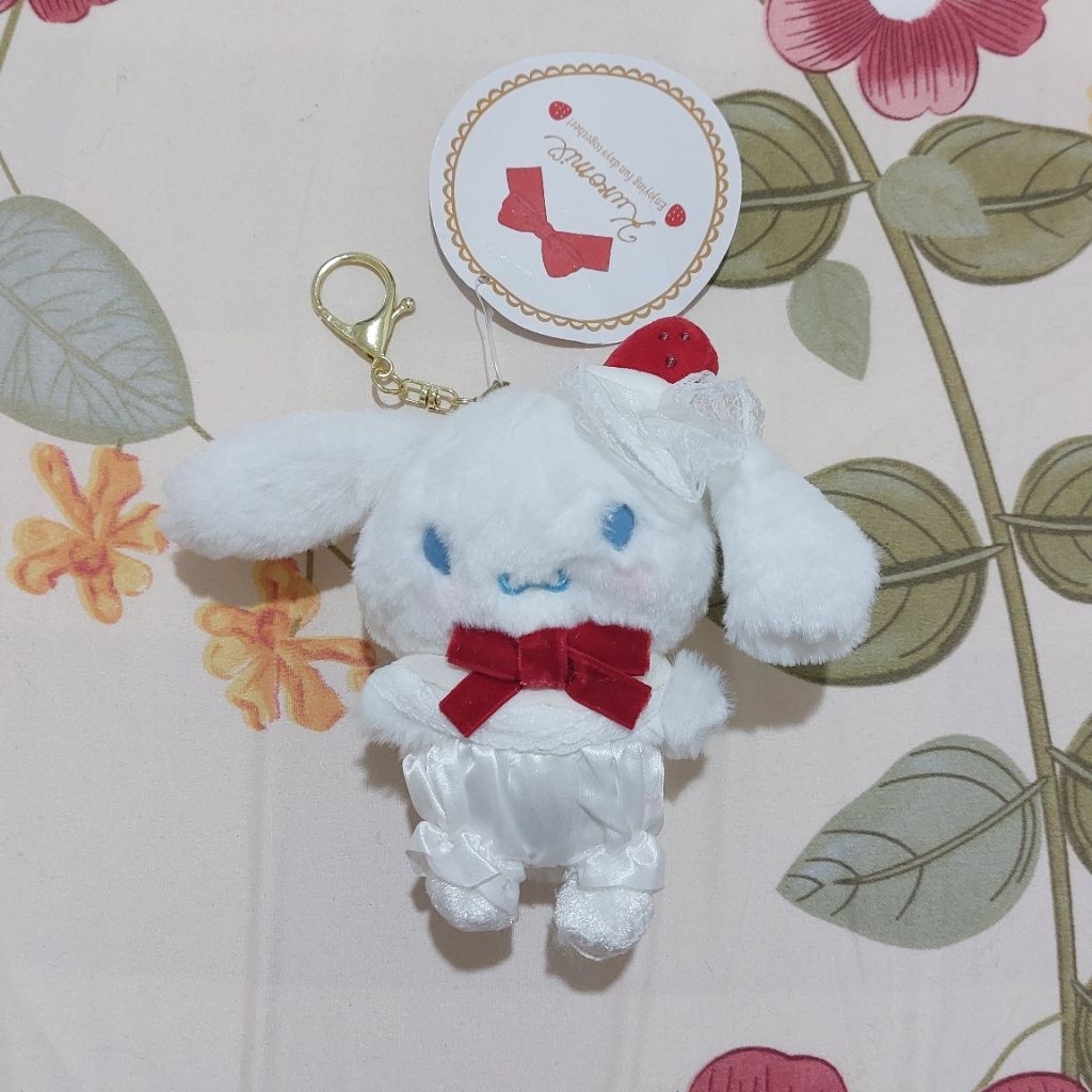 Gantungan kunci cinnamoroll shortcake sanrio keychain plush mascot