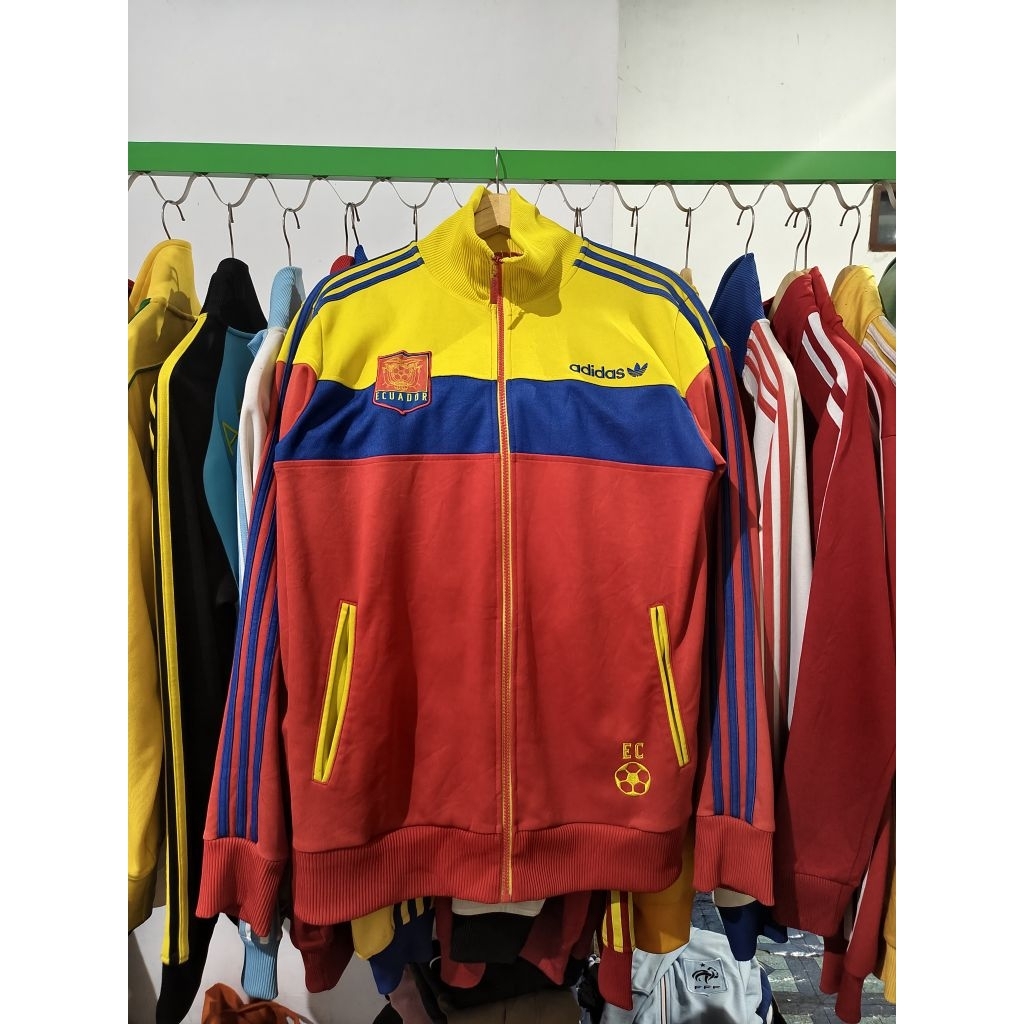Tracktop Adidas Worldwide | Ecuador