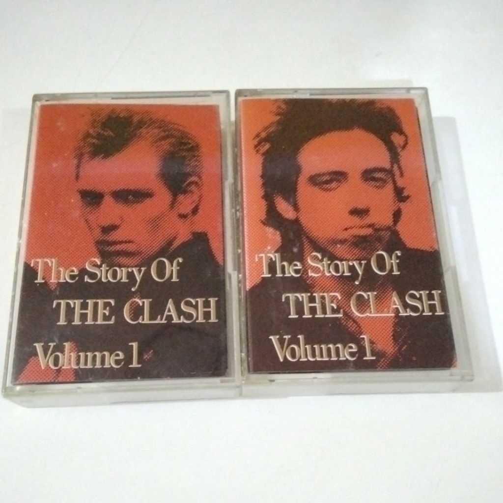 SEPAKET KASET IMPORT THE CLASH. THE STORY OF THE CLASH