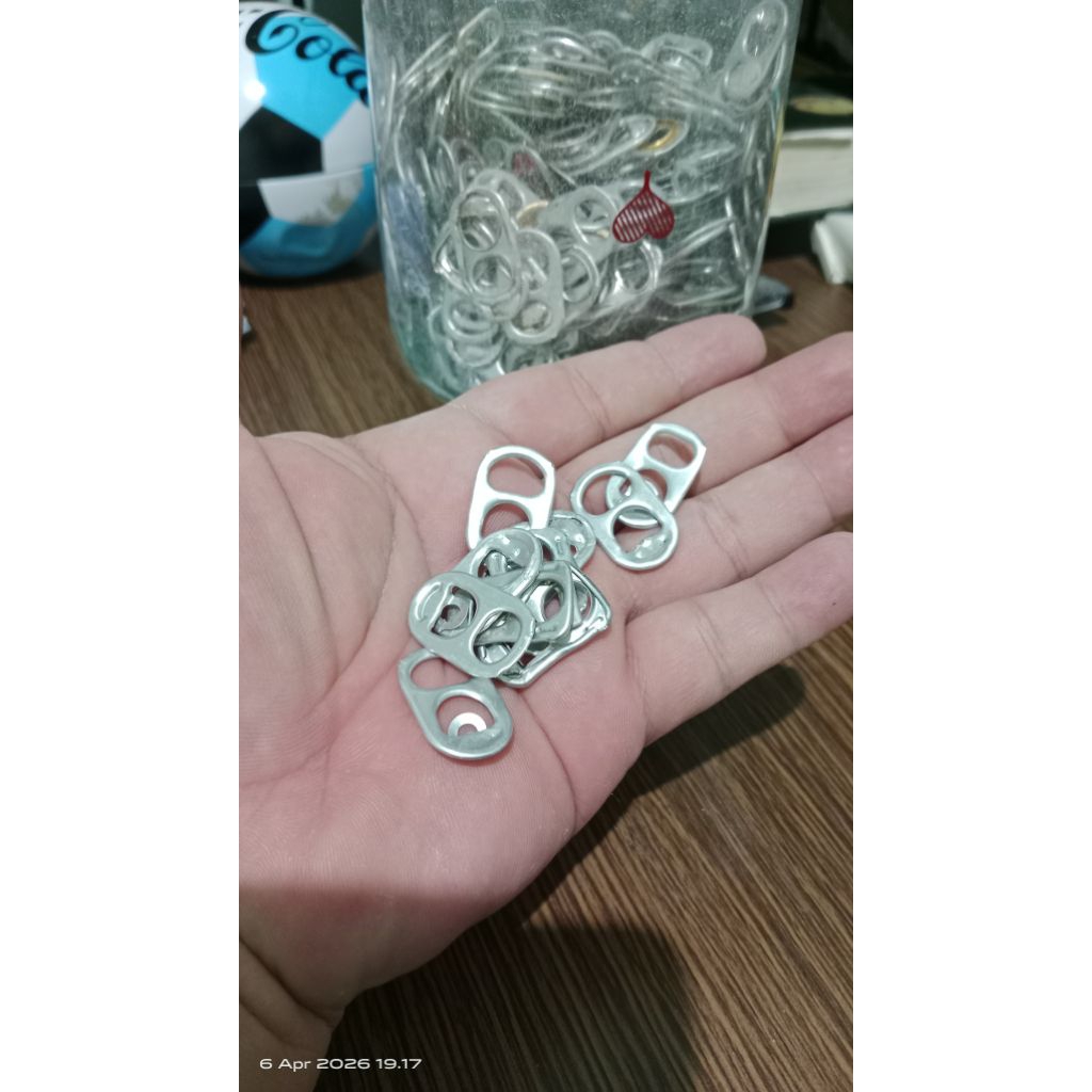 Cincin Tutup Kaleng Aluminium / Pull ring tabs from softdrink