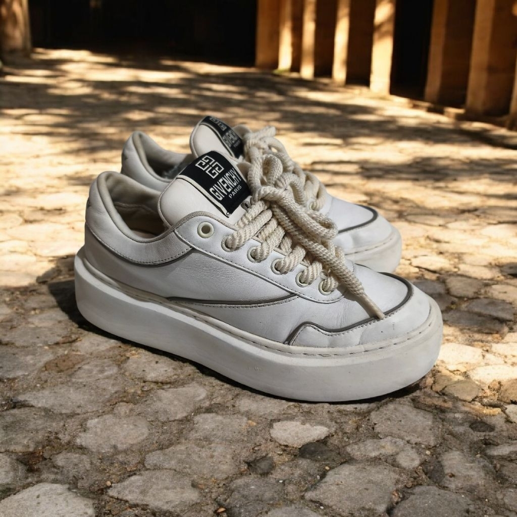 Giv3nchy Sneakers