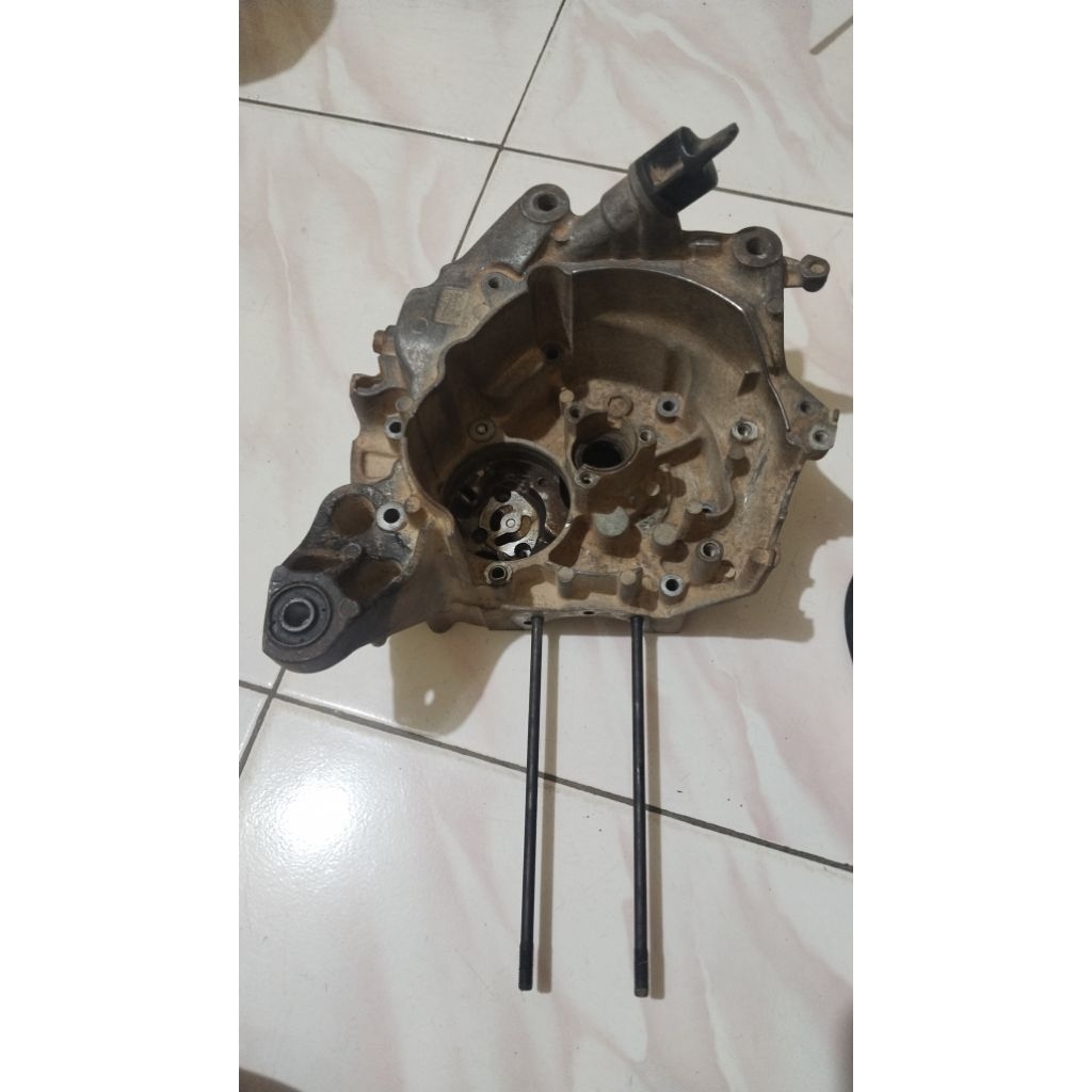 bak rengkes kanan motor Honda beat esp seken original copotan