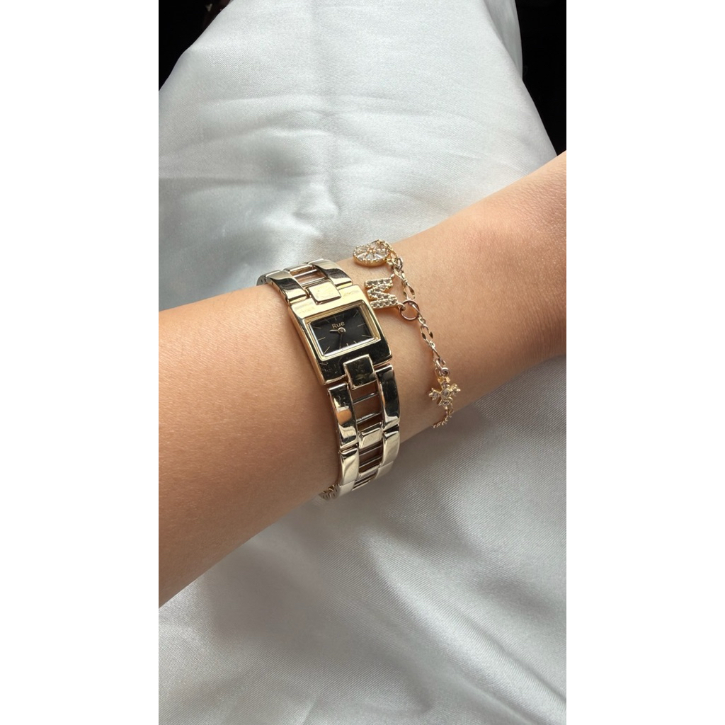 New Square Rue Alba Seiko Gold Watch