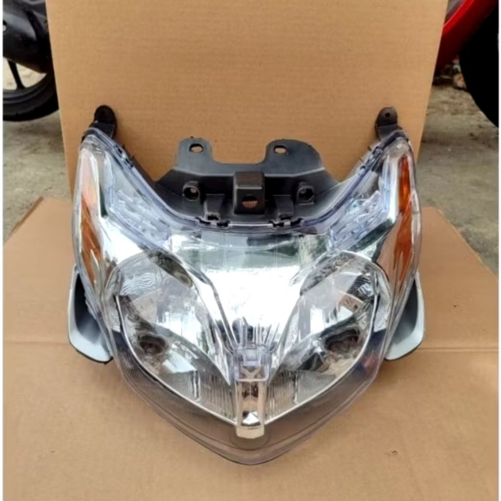 REFLEKTOR LAMPU DEPAN XEON LAMA / XEON OLD / XEON KARBU LAMPU DEPAN XEON