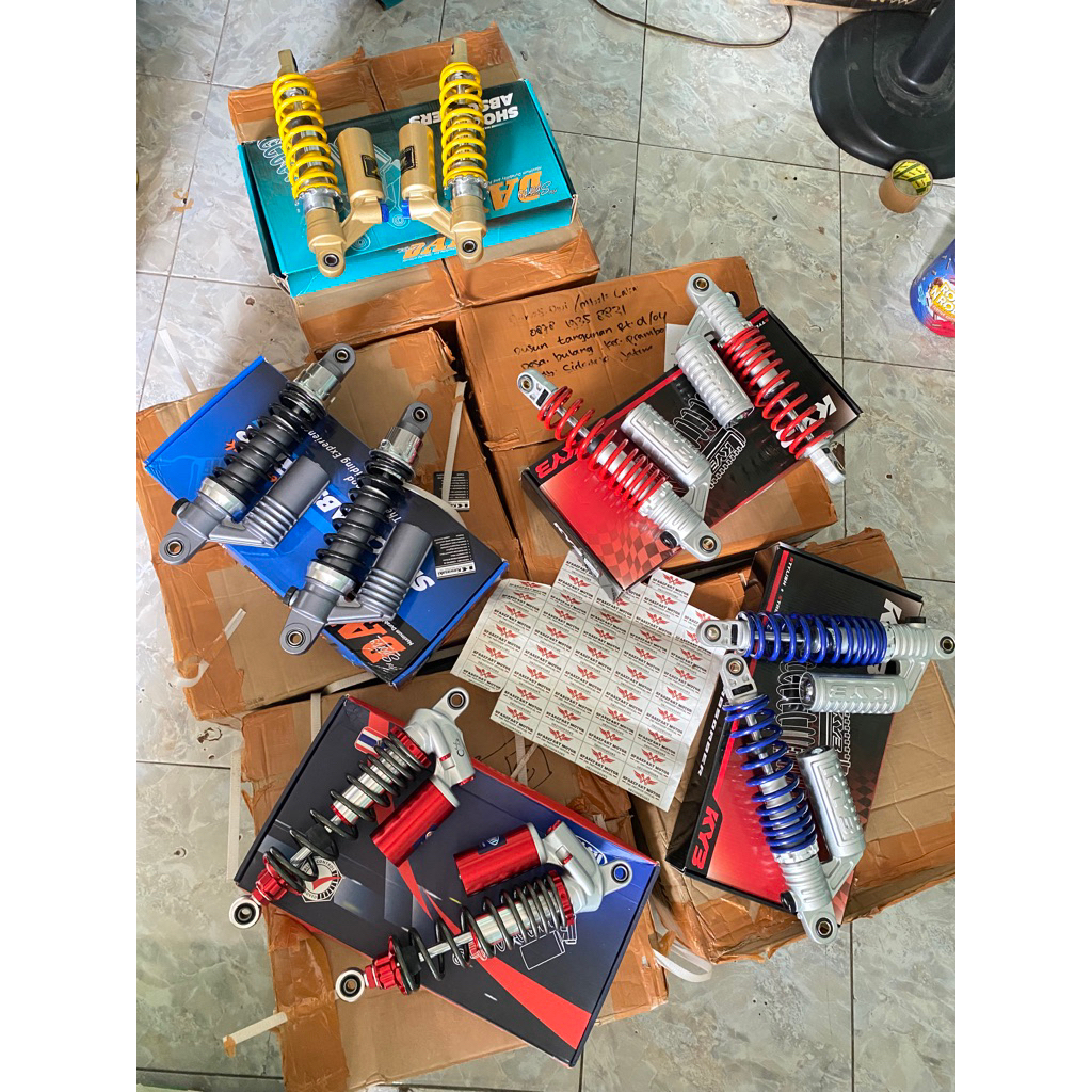 Shock belakang showa kyb zhyer 550 ukuran 32